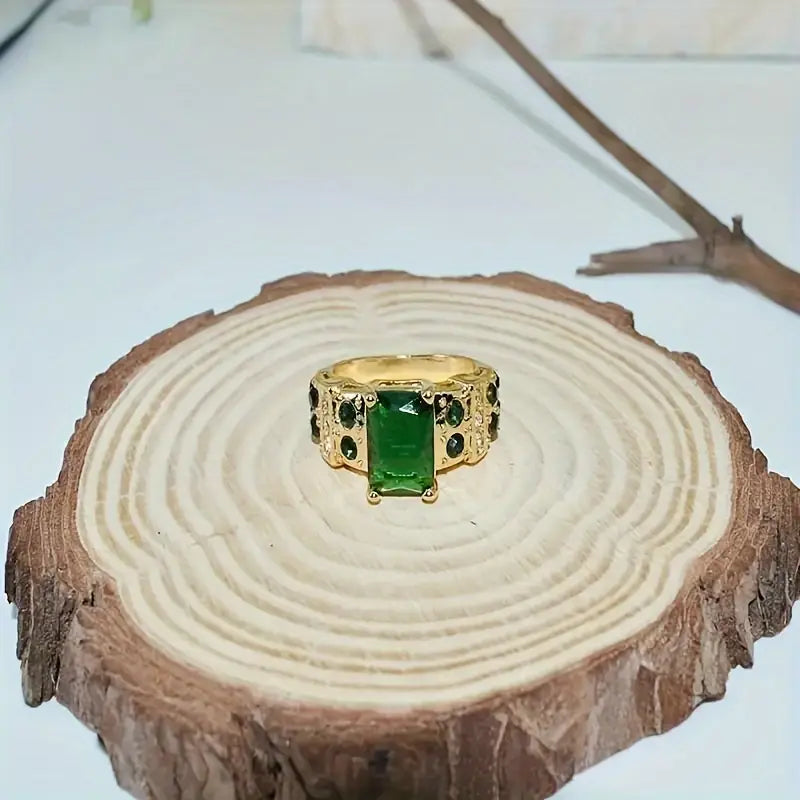 Anillo Averine Virdara