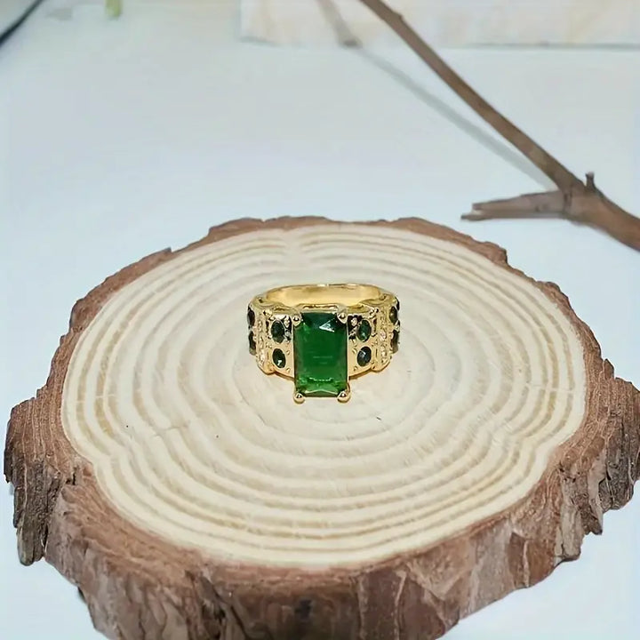 Anillo Averine Virdara