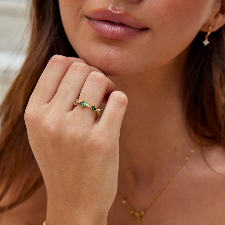 Anillo Marisol en Forma de Trébol