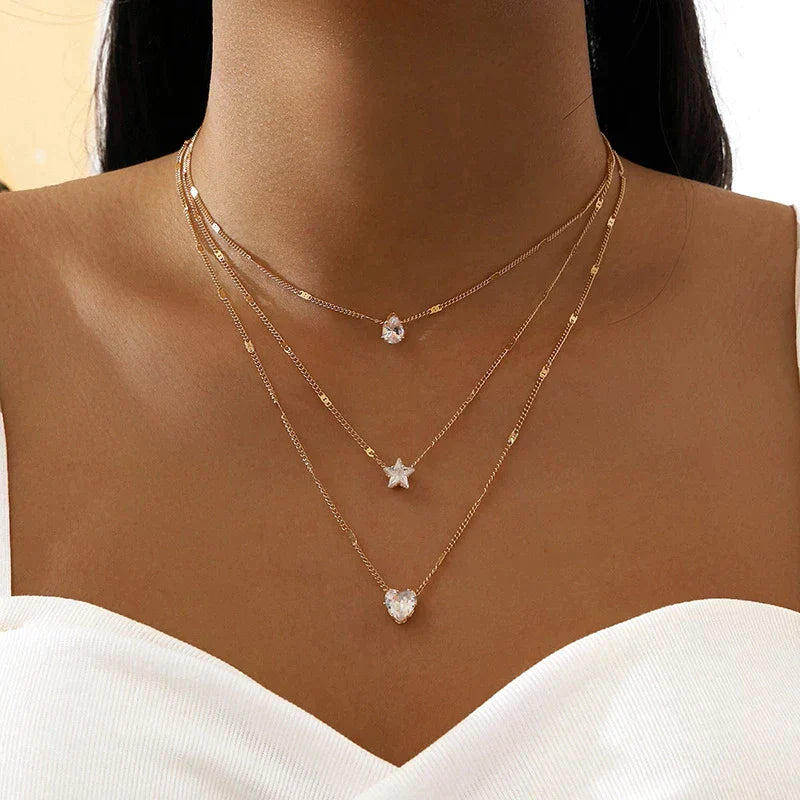 Collar de triple colgante con zircones