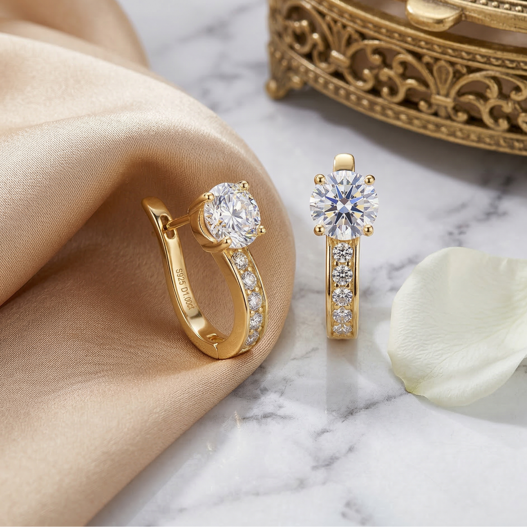 Pendientes Huggie de Moissanite Kanal