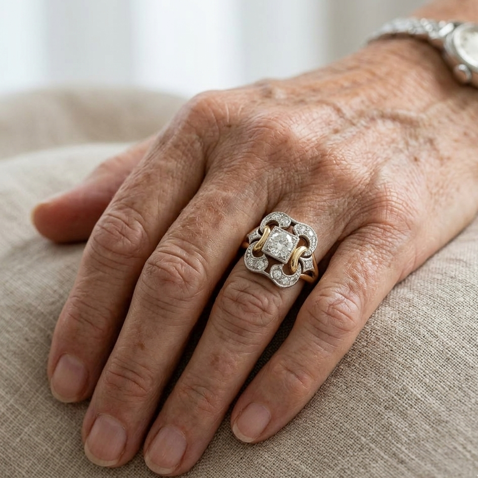 Anillo vintage con circonia