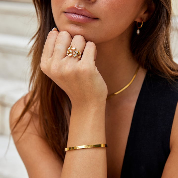 Anillo de flores de Olga