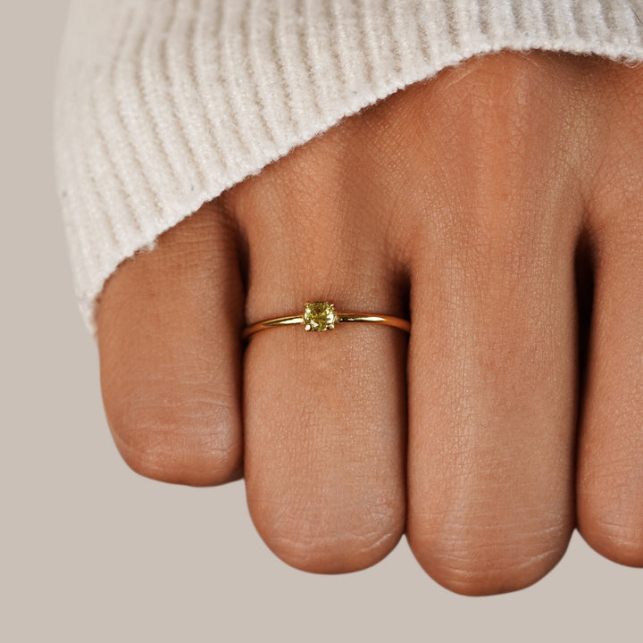 Anillos con piedra de nacimiento