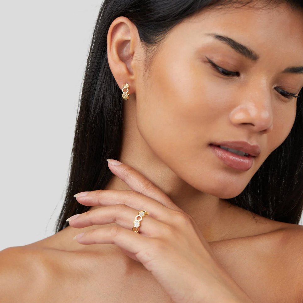Anillo Cinthia