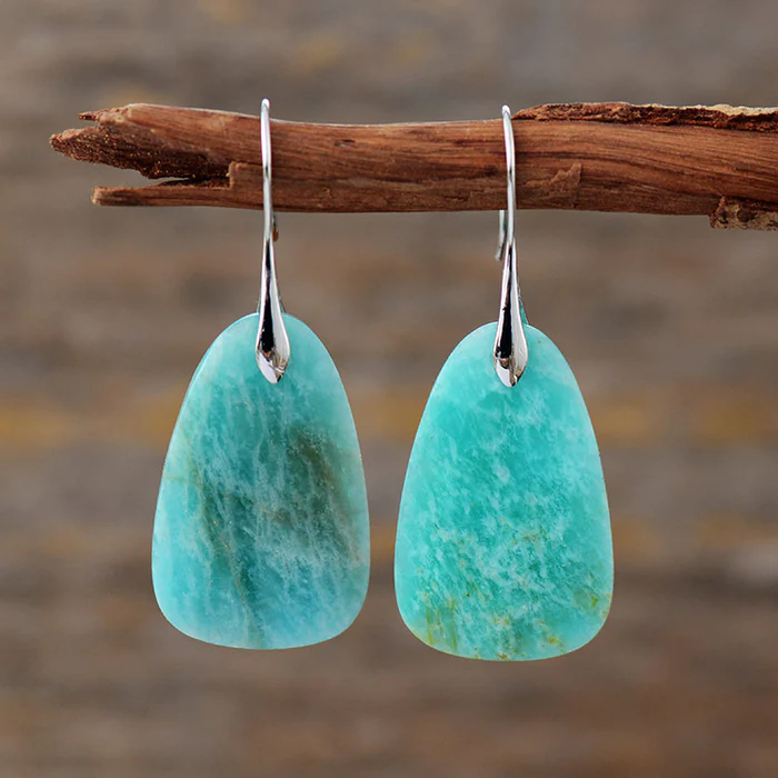 Pendientes antiguos con piedra turquesa